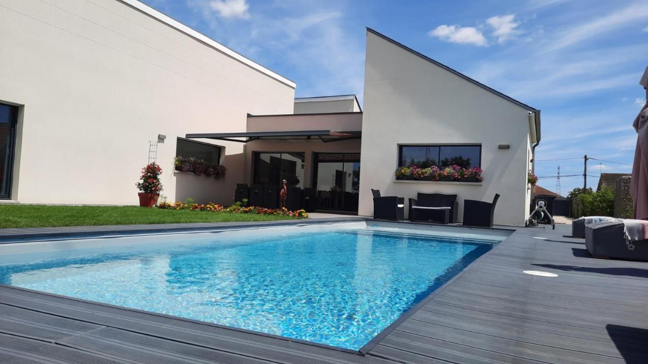 Les Gabions Bed and Breakfast Chaingy Exteriör bild